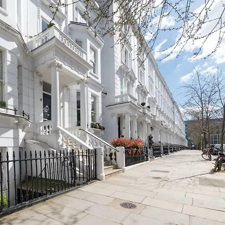 44a Palace Gardens Terrace * London