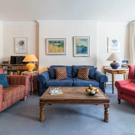 44a Palace Gardens Terrace Apartment London