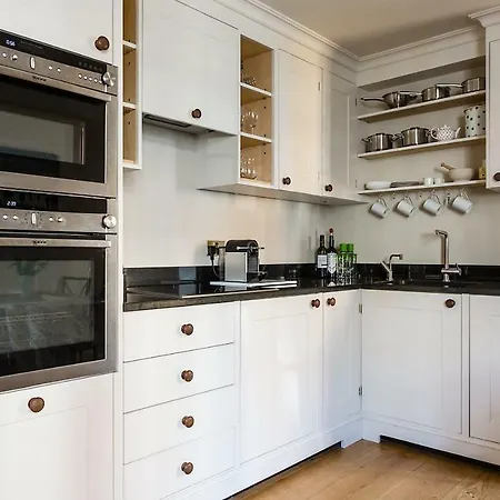 Apartment Kynance Mews By Onefinestay London
