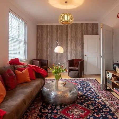 Tutti Frutti & Funky - Covent Garden Apartment
