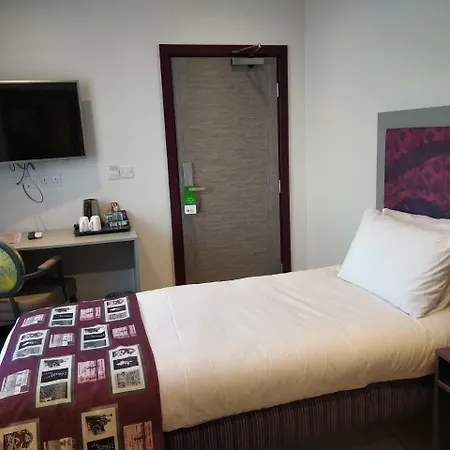 Western Wembley 4*