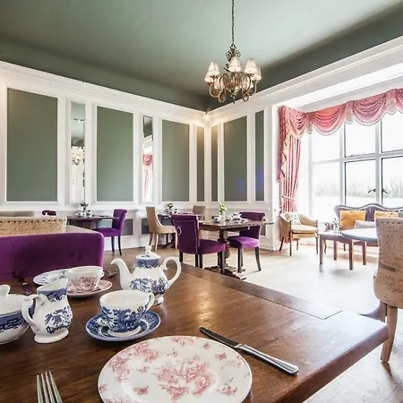 The Manor At Bickley Hotel 3*