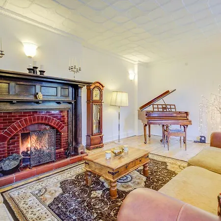 The Bower's House Kew London 3* Brentford