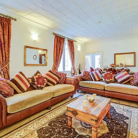 The Bower's House Kew London 3*