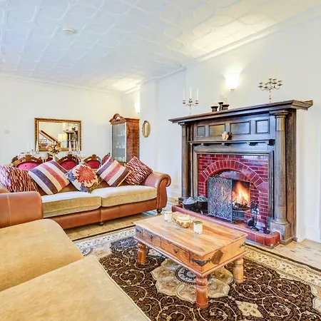 The Bower's House Kew London 3* Brentford