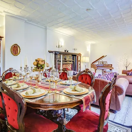 Bed & Breakfast The Bower's House Kew London 3*