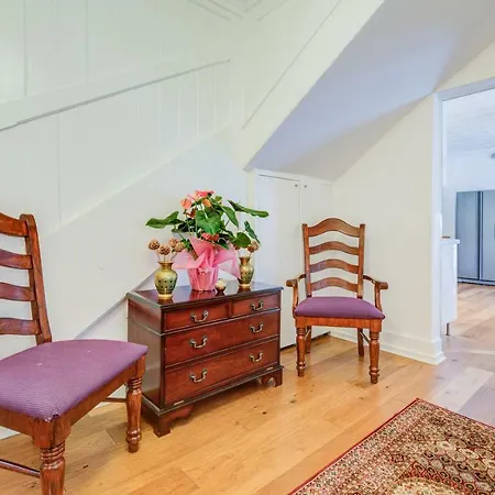 The Bower's House Kew London 3*