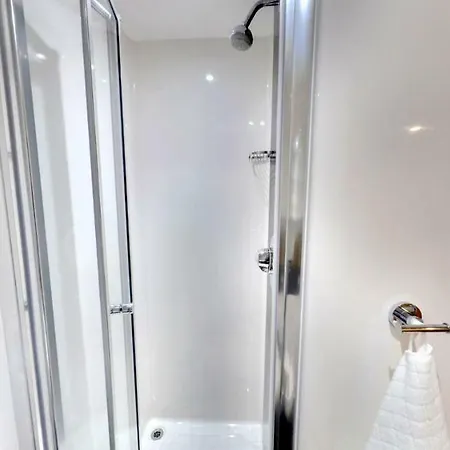 Great Student Rooms By Kings Cross Apartment London