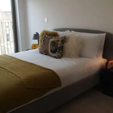 Stunning Brand New - Westminster Apartment *