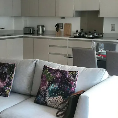 Stunning Brand New - Westminster Apartment