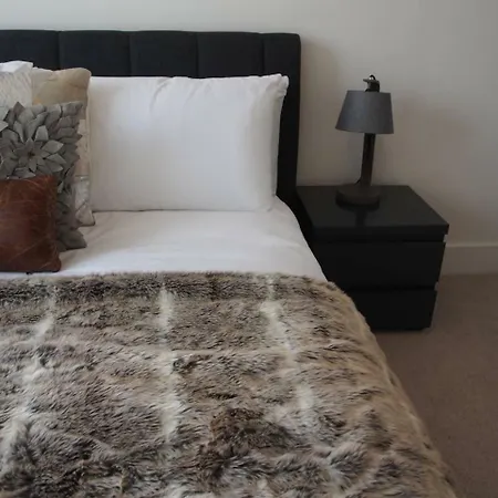 Stunning Brand New - Westminster Apartment