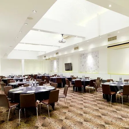 Szálloda The Wesley Euston 4*