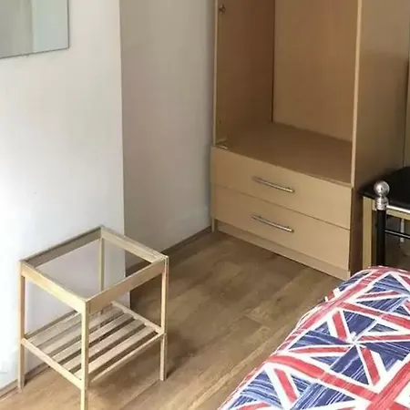Saint Backpackers Hostel London