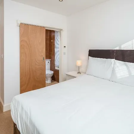 Hotel Oyo 127 Lower Marsh 3*