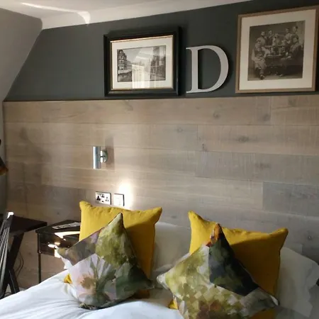 Bridge 3* Greenford (Greater London)