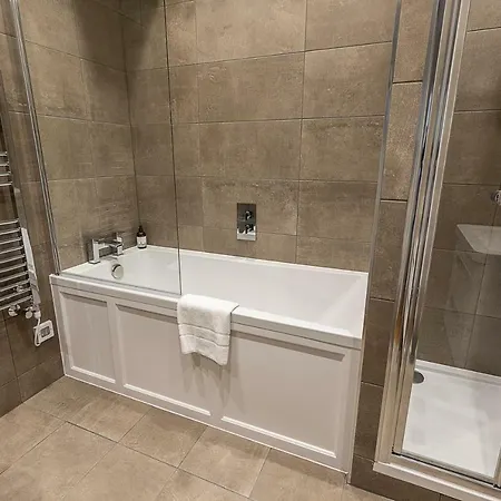 Apartment Astonishing Flats Near Mayfair & Piccadilly Circus London