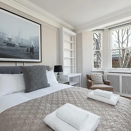Astonishing Flats Near Mayfair & Piccadilly Circus Apartment *