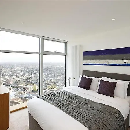 Go Native Stratford East Apartment