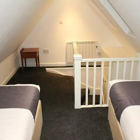 Clapham South Dudley Hotel