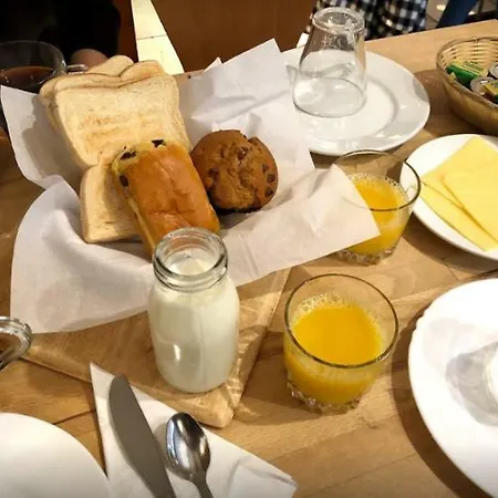 Hotell 65 London