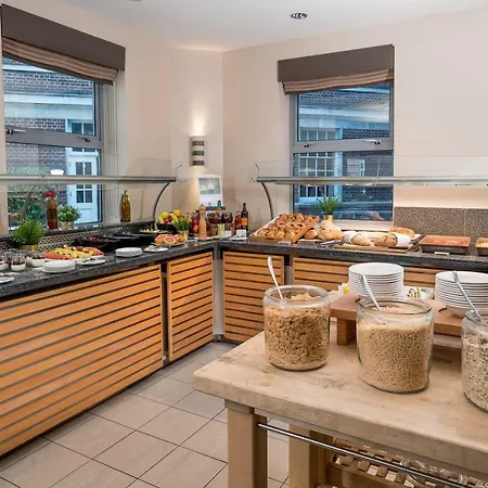 De Vere Devonport House 4*