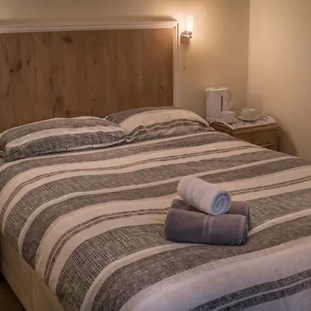 Guest house Acton Hill Ealing