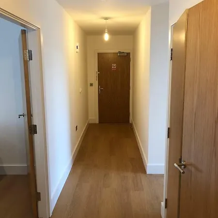 Stunning Brand New - Westminster Apartment