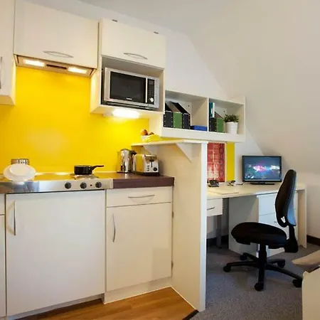 Fulham Palace By Allo Housing Hostel *