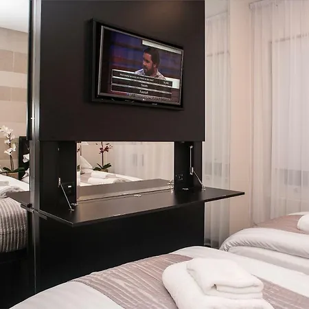 Hotel apartamentowy Nox Golders 4*