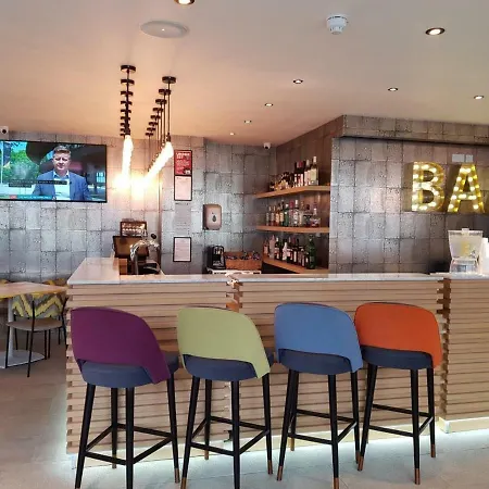 Western Wembley Hotel 4*