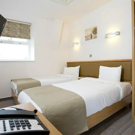 Eden Plaza Kensington 2*