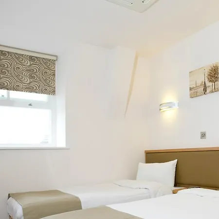 Eden Plaza Hotel London
