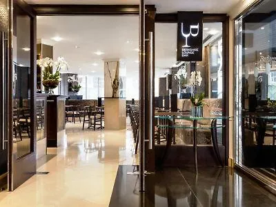 酒店 Radisson Blu Hotel, Bond Street 4*