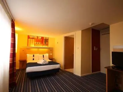 Express London By Ihg Hotel 3*