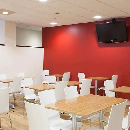 Travelodge Covent Garden 2* Лондон
