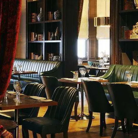 The Kensington Szálloda 5*
