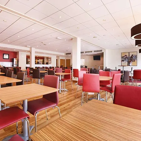 Travelodge Docklands Hotel London