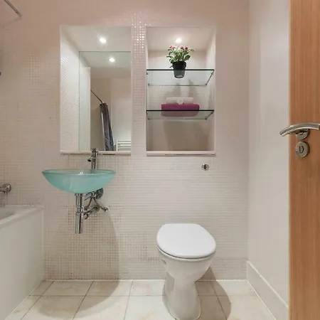 Apartment Antonine Heights