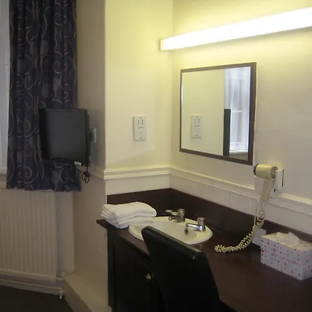 Hallam Hotel 3*