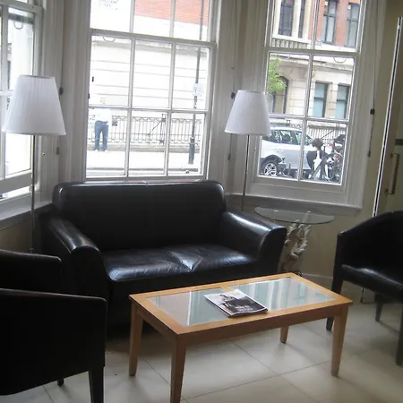 Hallam Hotel 3*