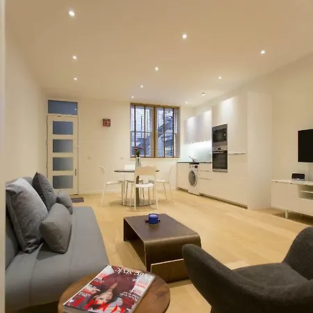 Noho 132 Serviced By Concept Apartment London