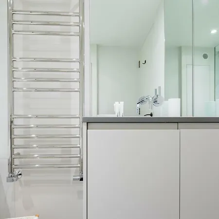 Iverna Gardens By Lime Street Apartment *