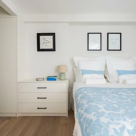 Iverna Gardens By Lime Street London
