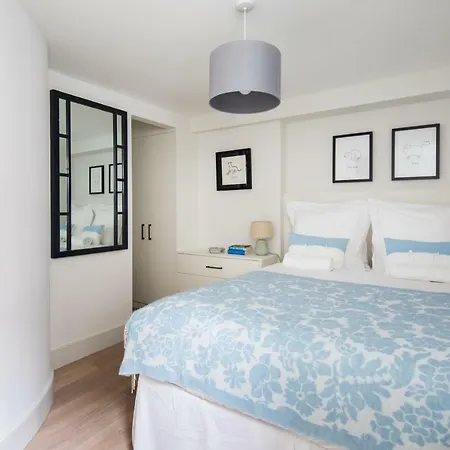 Apartment Iverna Gardens By Lime Street London