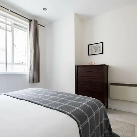 Leinster Gardens By Lime Street Apartment
