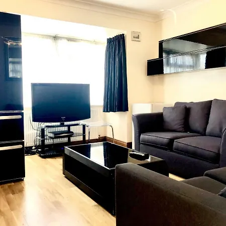 London Nw9 Apartment London