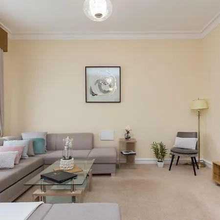 Park Lane Apartments/shaw House לונדון