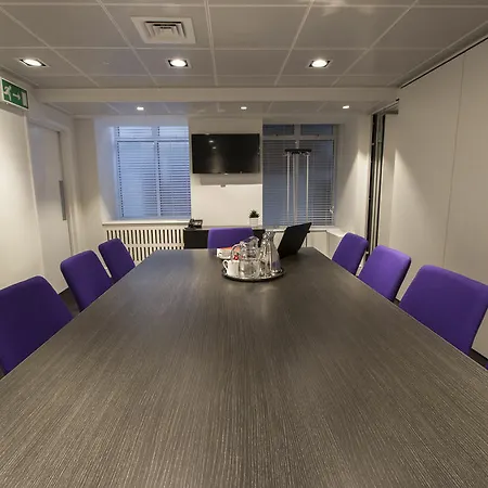 Astor Court 3*