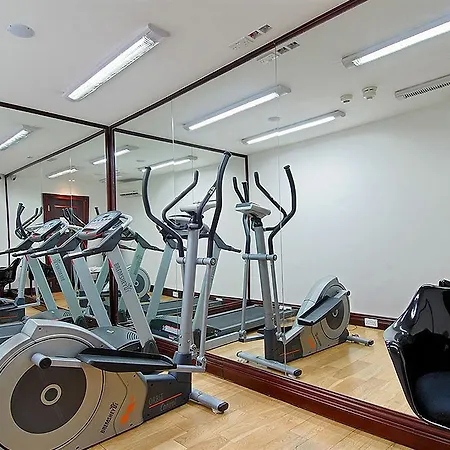 Hyde Park International Hotell 4*