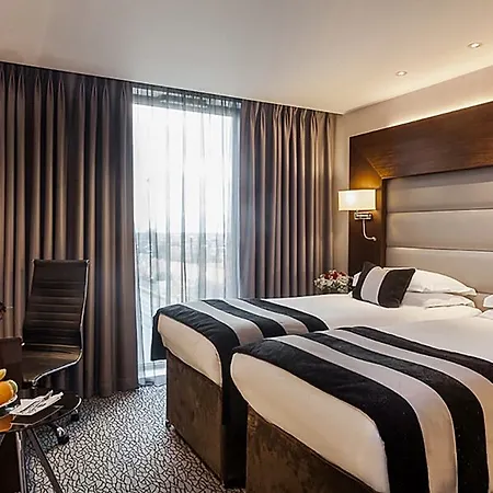 Hotel Park Grand Heathrow